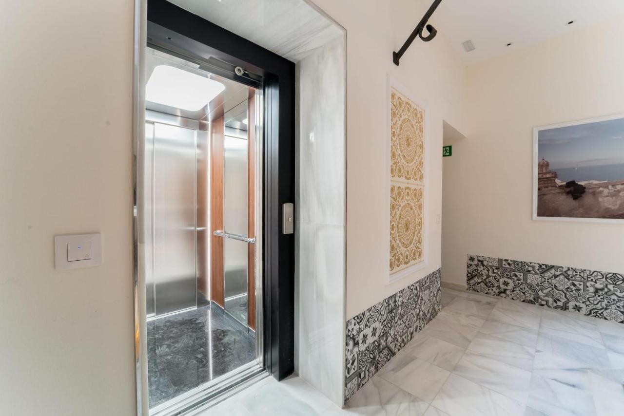 Apartamento Entrecatedrales 2 Cadiz Bagian luar foto